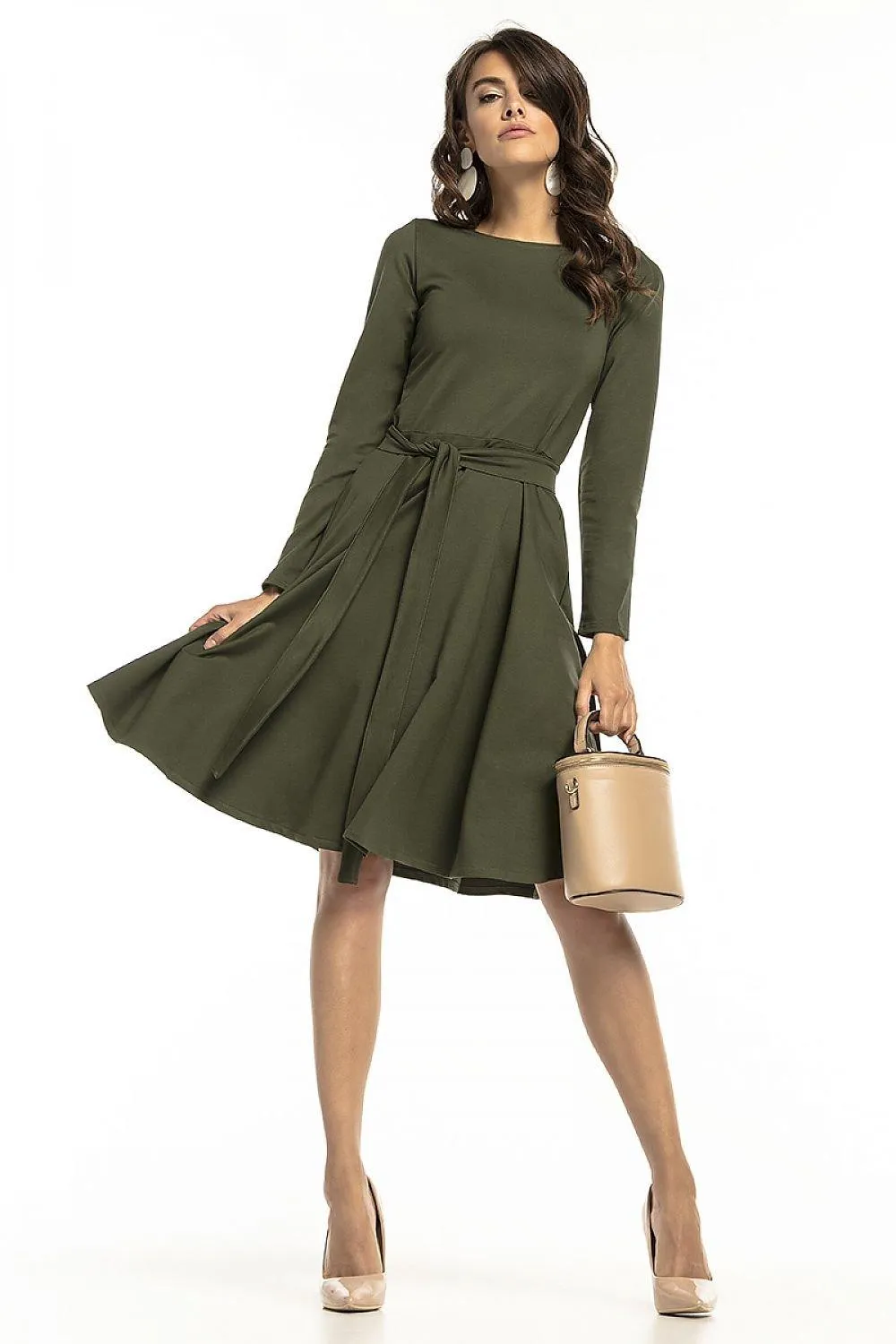 Chic Belted Knit Dress for Everyday Elegance