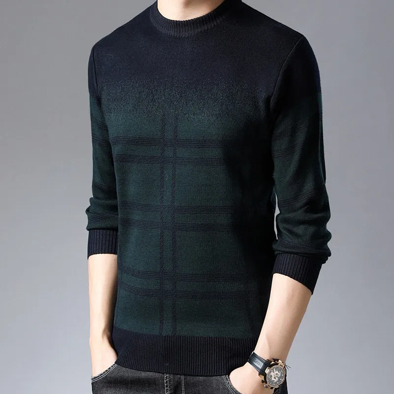 Ombre Plaid Style O-Neck Sweater